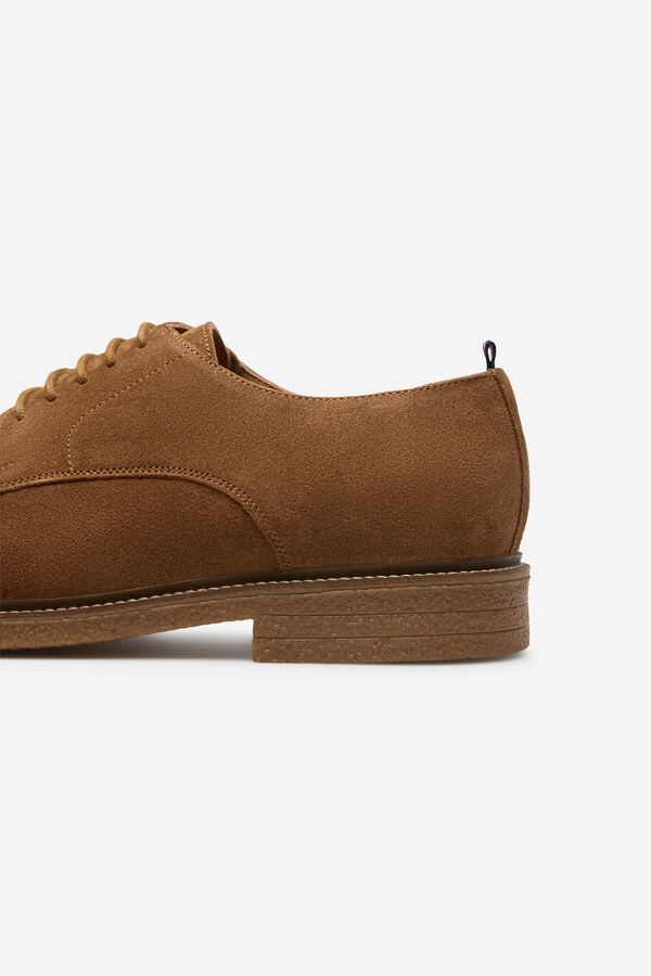 Cortefiel Sport lace-up shoe Beige