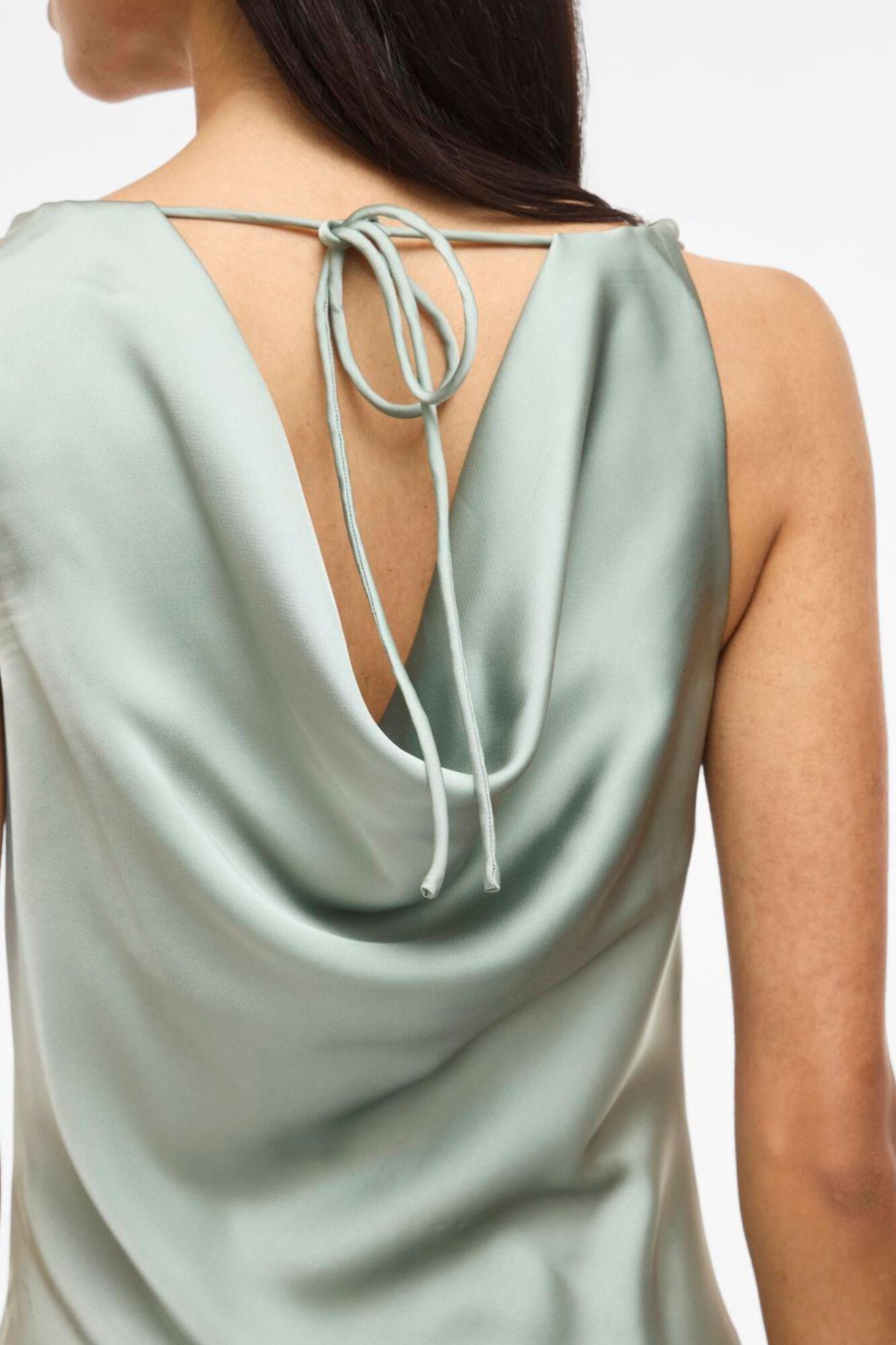 Vila Vestido comprido acetinado de festa