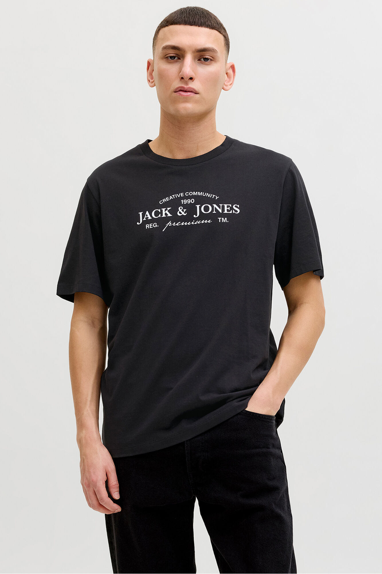 Jack & Jones T-shirt corte regular em algod&atilde;o