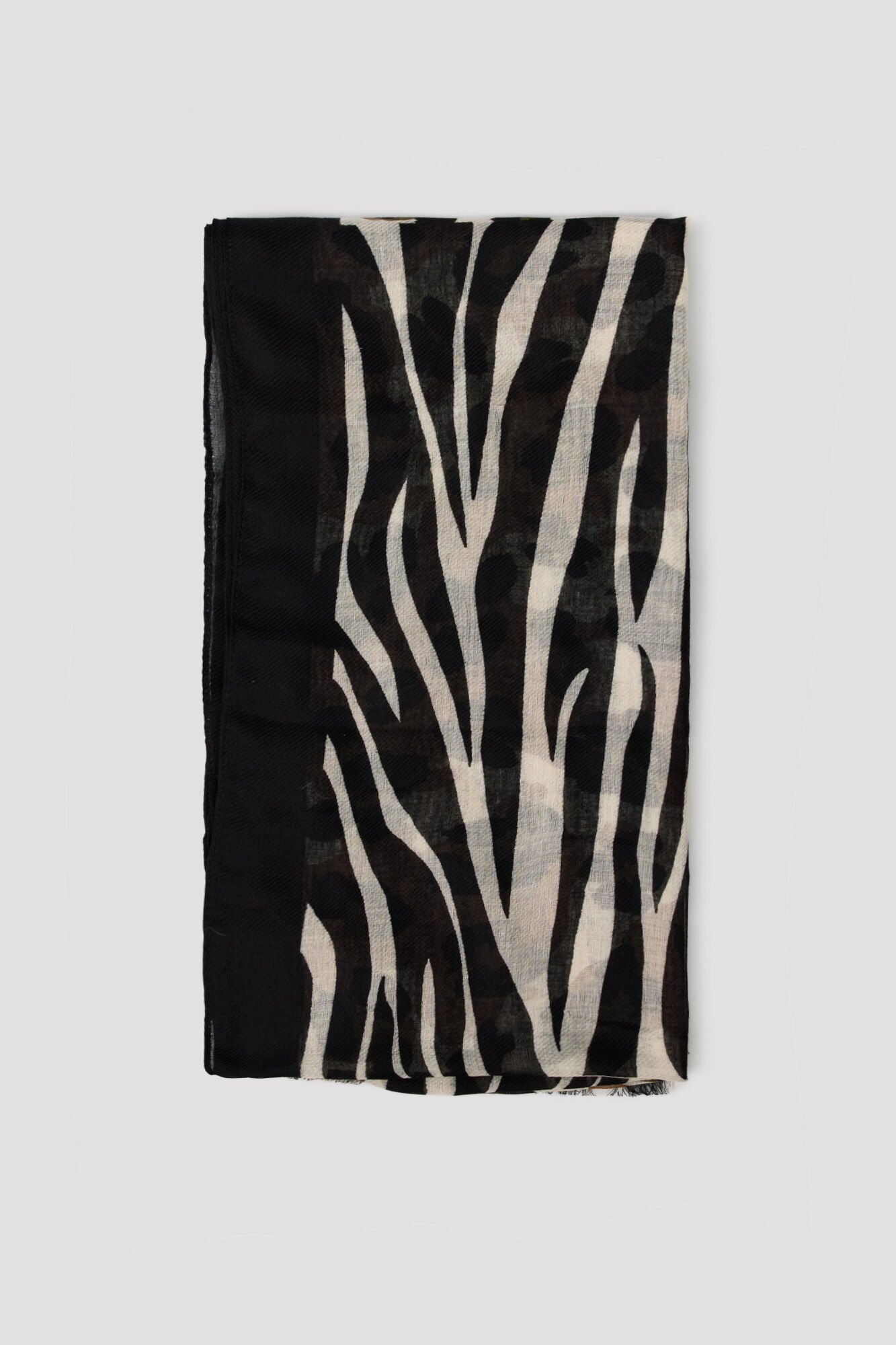 Cortefiel Animal print combination scarf