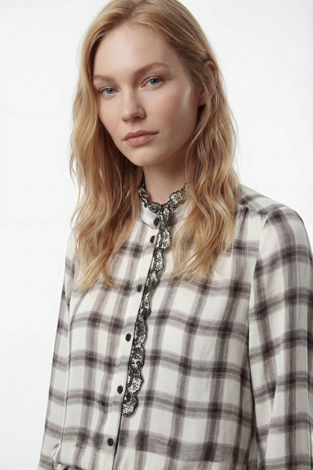 Vero Moda Camisa manga larga cuello Perkins