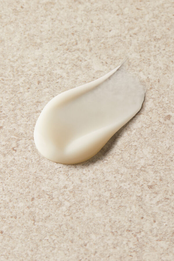 The Body Shop Tea Tree Mattifying Facial Moisturizer  Multicolour