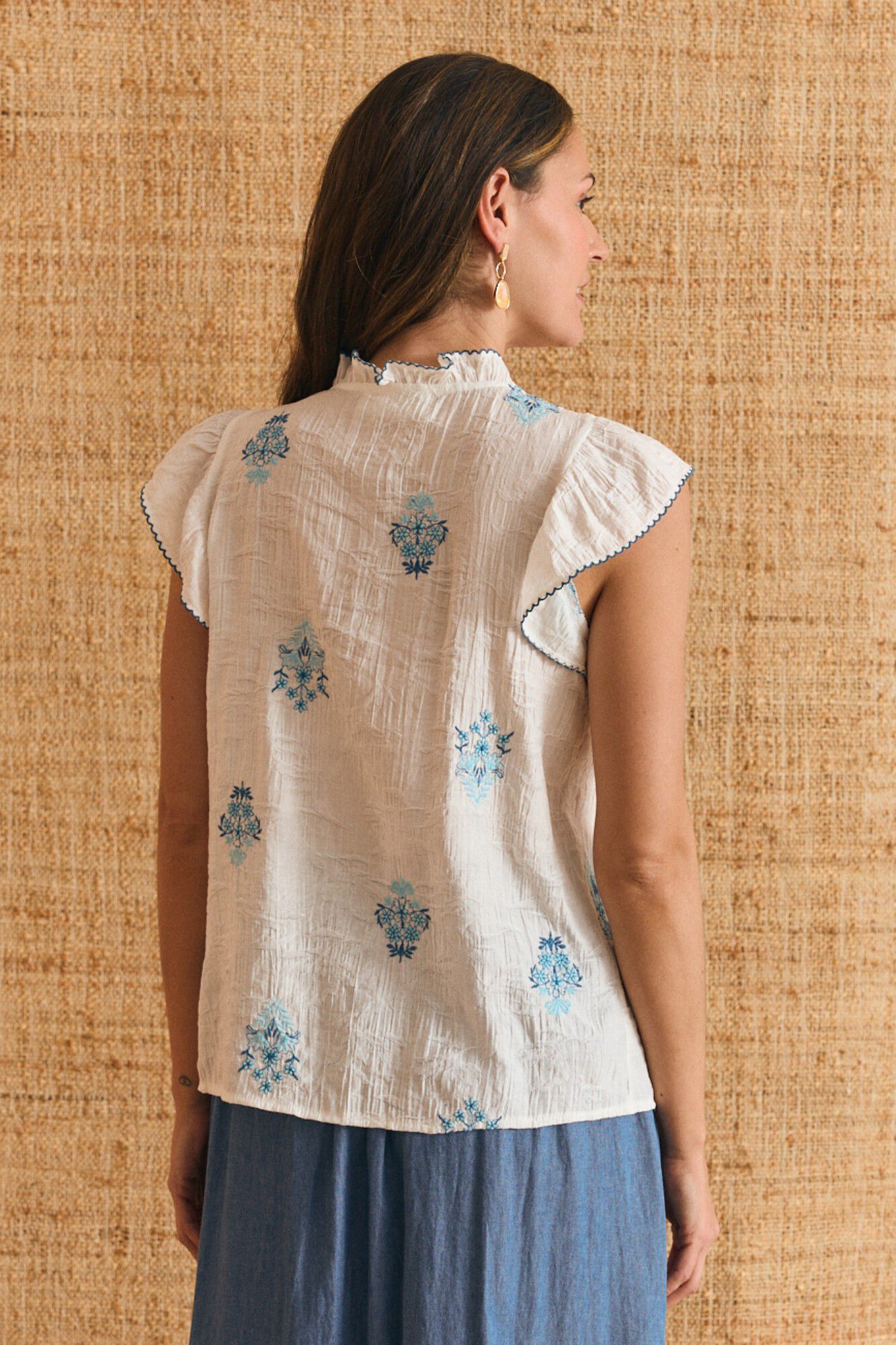 Pol&iacute;n Et Moi Blusa com folho Bertina