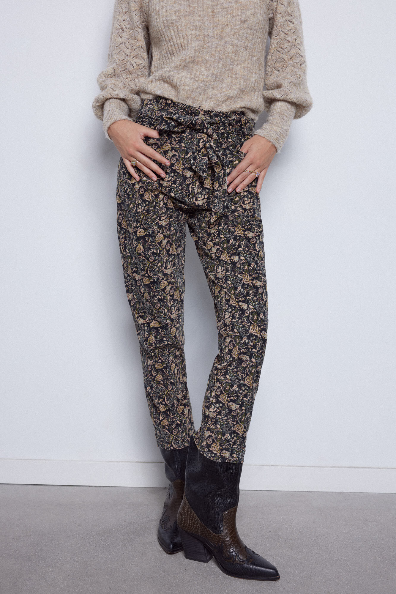 Pantalon new arrivals pana cortefiel