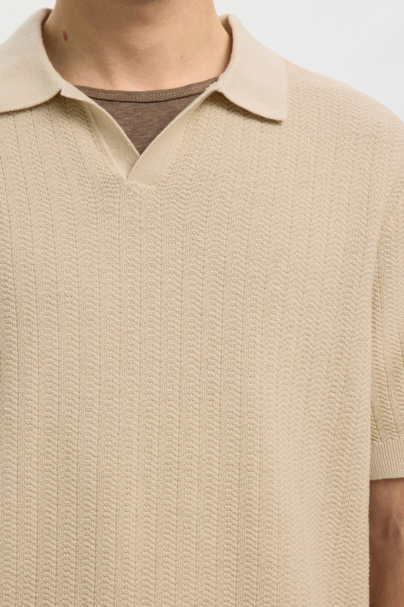 Selected Polo de malha com gola aberta