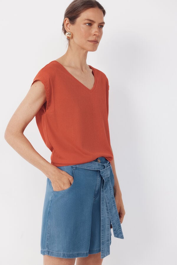 Cortefiel T-shirt with trim on sleeves Red