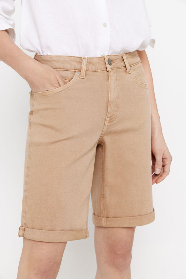 Cortefiel Essential coloured denim Bermuda shorts Brown
