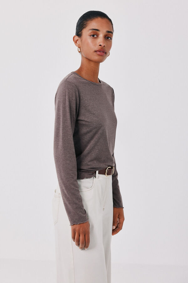 Cortefiel Long sleeve basic T-shirt Beige