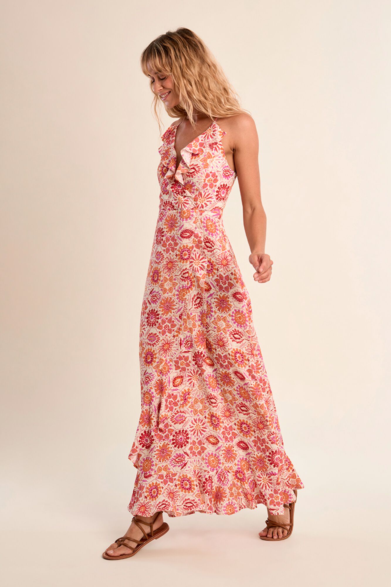 Molly Bracken Vestido comprido de al&ccedil;as estampado com folhos