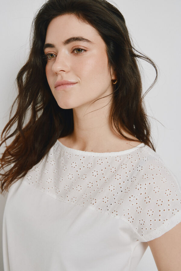 Vero Moda Top de manga curta com detalhes vazados Branco