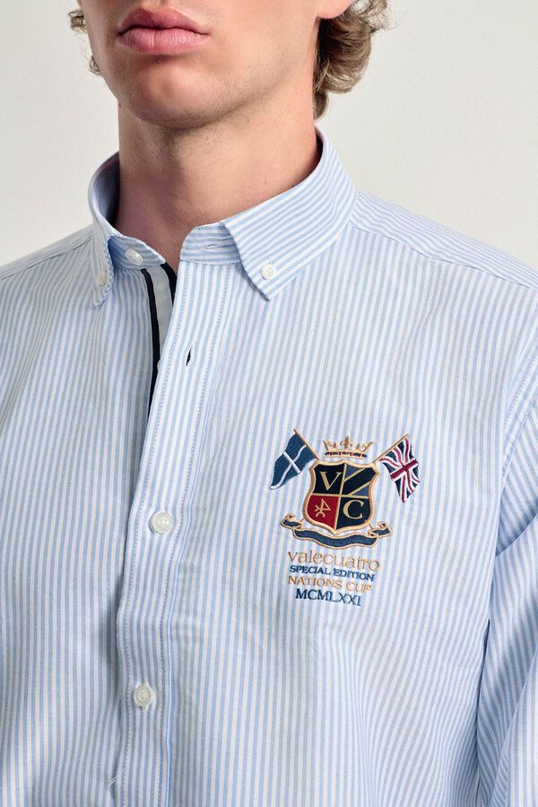 Valecuatro Camisa masculina Valecuatro bandeiras azuis claras modelo Azul