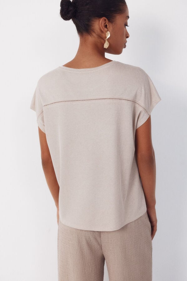 Cortefiel T-shirt com bainhas abertas Tostado