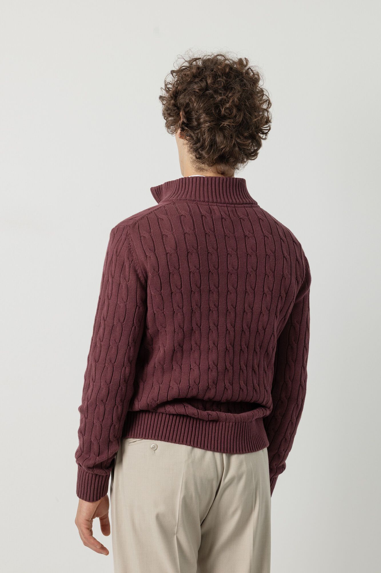 PuroEGO Camisola de malha de oitos gola mock