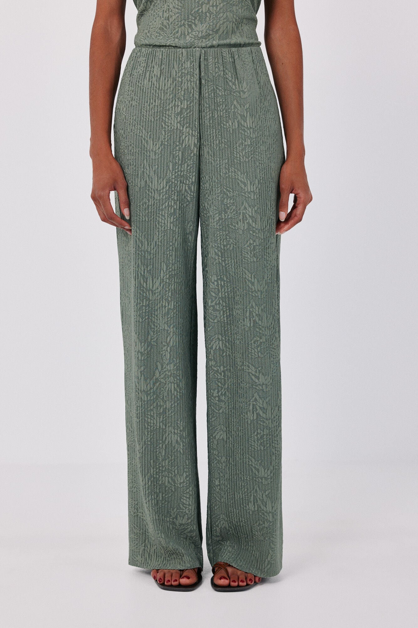 Cortefiel Satin-finish leggings