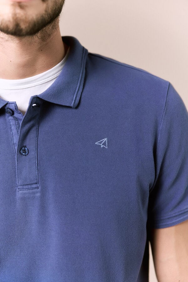 OOTO Polo b&aacute;sico em piqu&eacute; lavado Granada