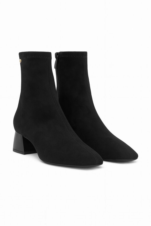 Cuplé Botim envernizado Preto