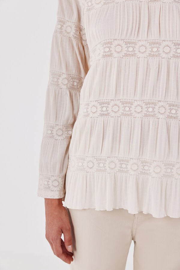 Cortefiel Floral fluid T-shirt Ivory
