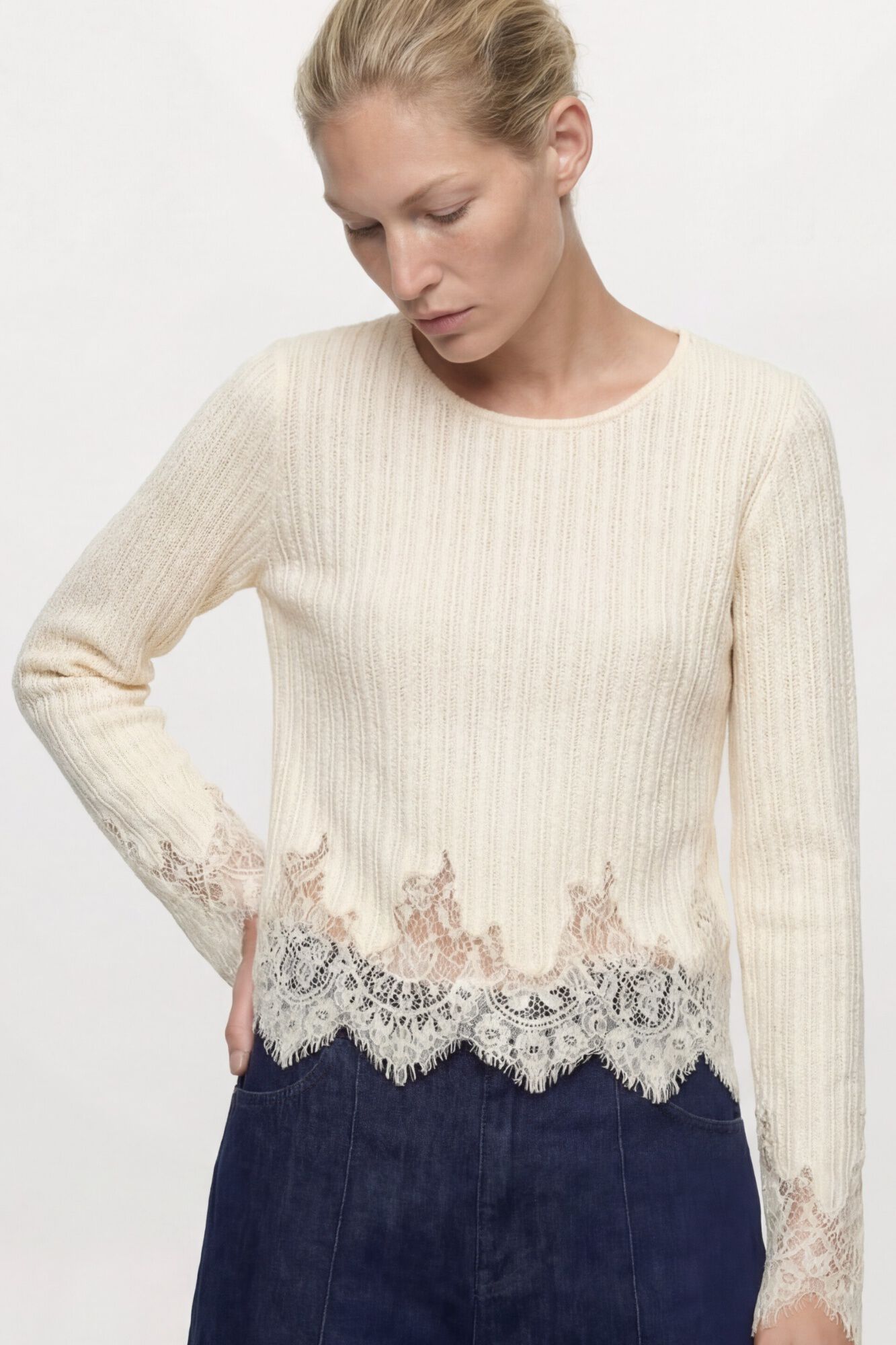 Object Camisola fina de renda