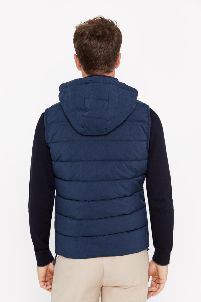 Cortefiel Quilted hooded gilet Blue