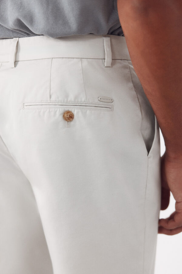 Cortefiel Chinese tapered tongs Ivory