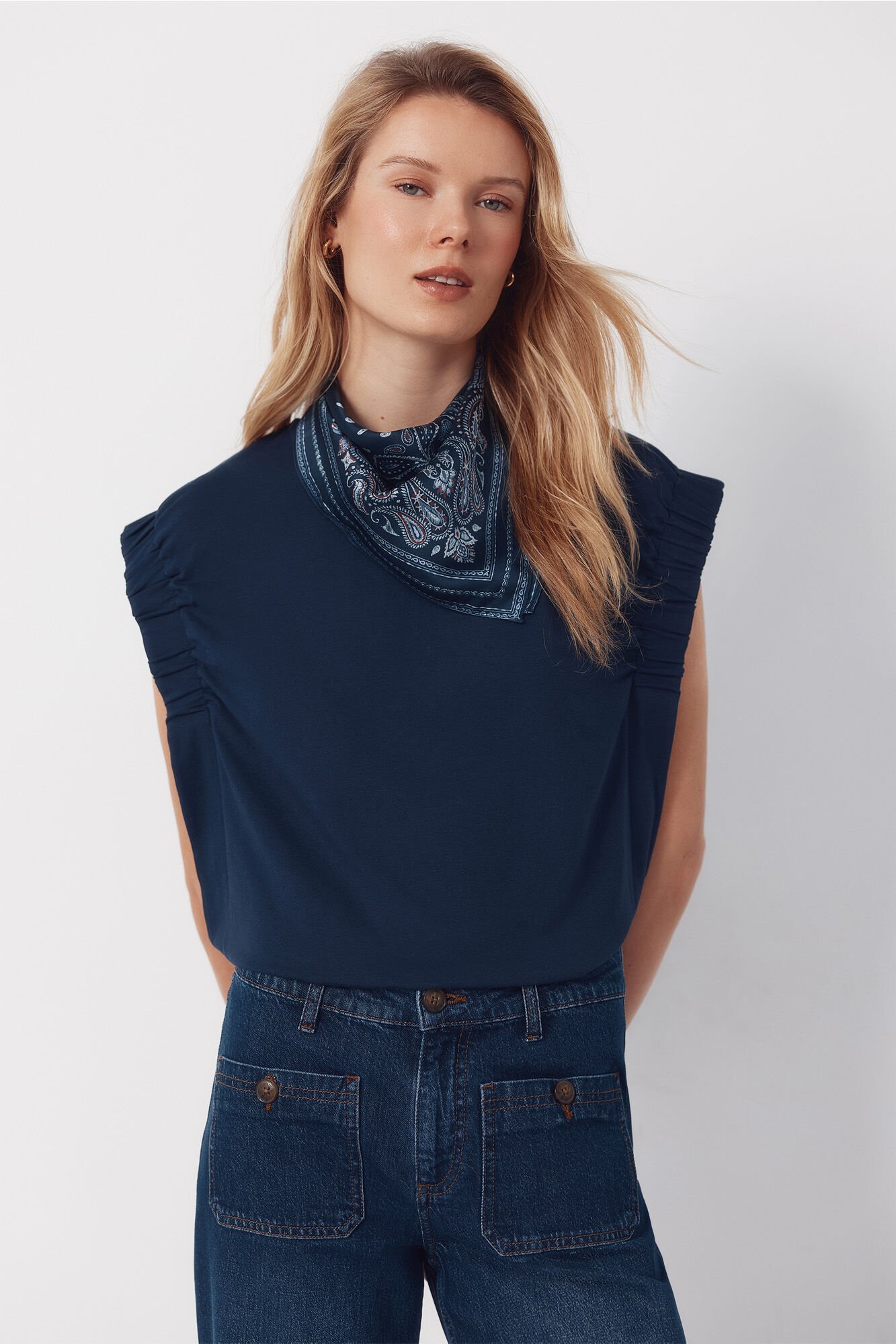 Cortefiel T-shirt with gathered armholes