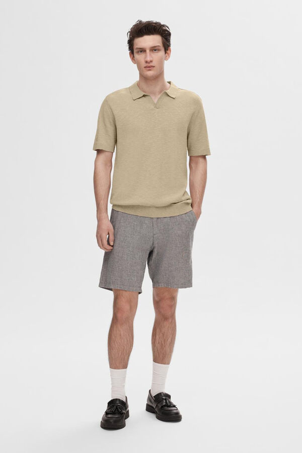 Cortefiel Short sleeve polo shirt made with linen and cotton.  Grey