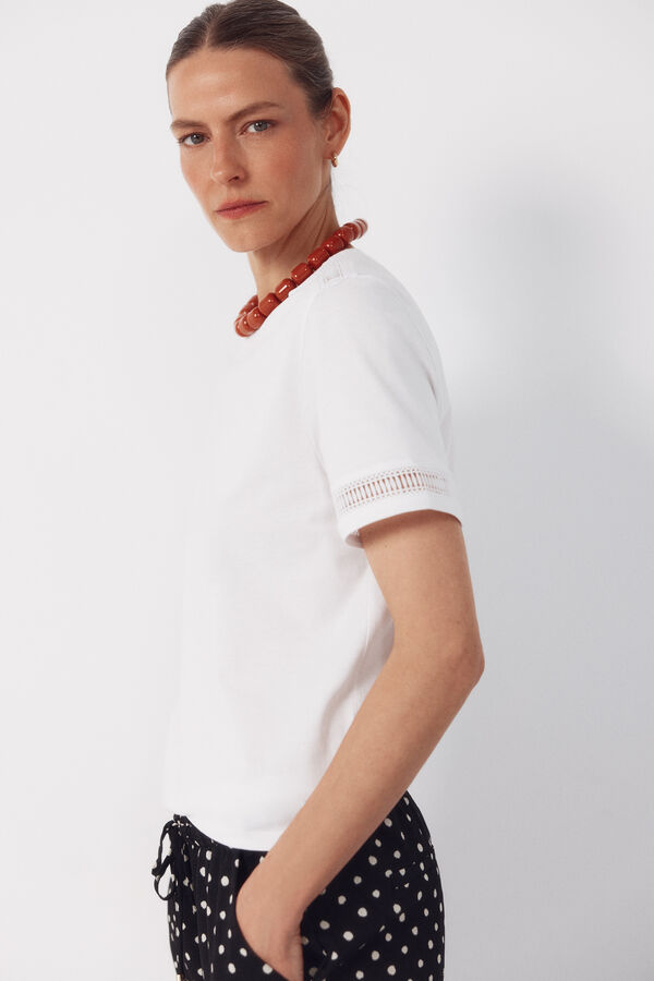 Cortefiel Camiseta com detalhe de bainha Branco