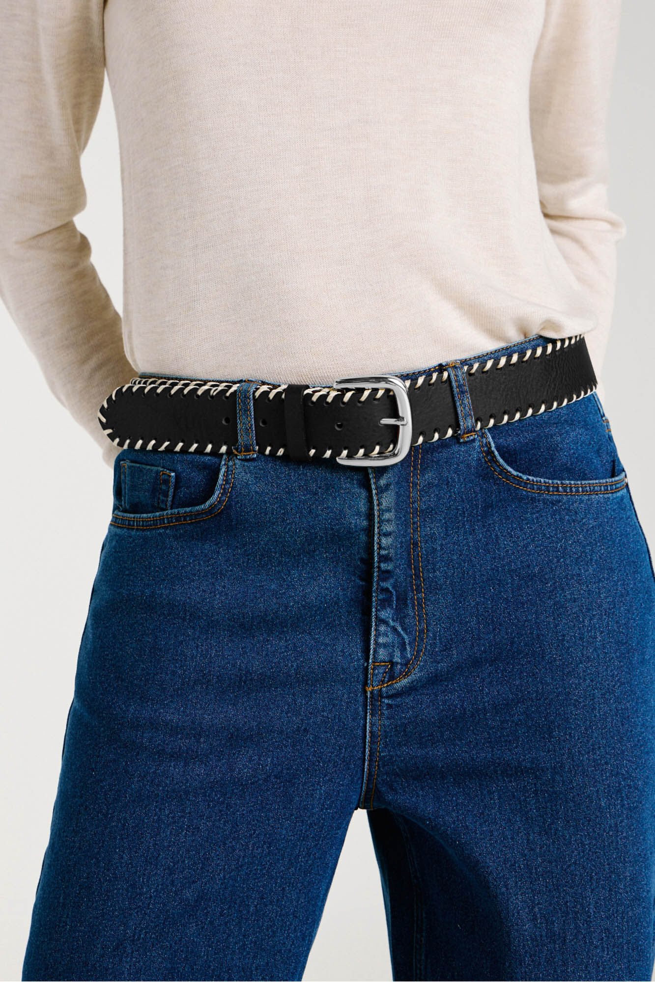 Vila Cinto de pele com costura