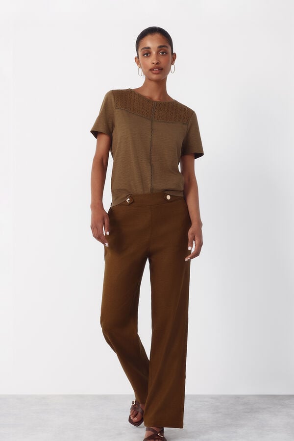 Cortefiel Pantal&oacute;n con lino con botones dorados Kaki