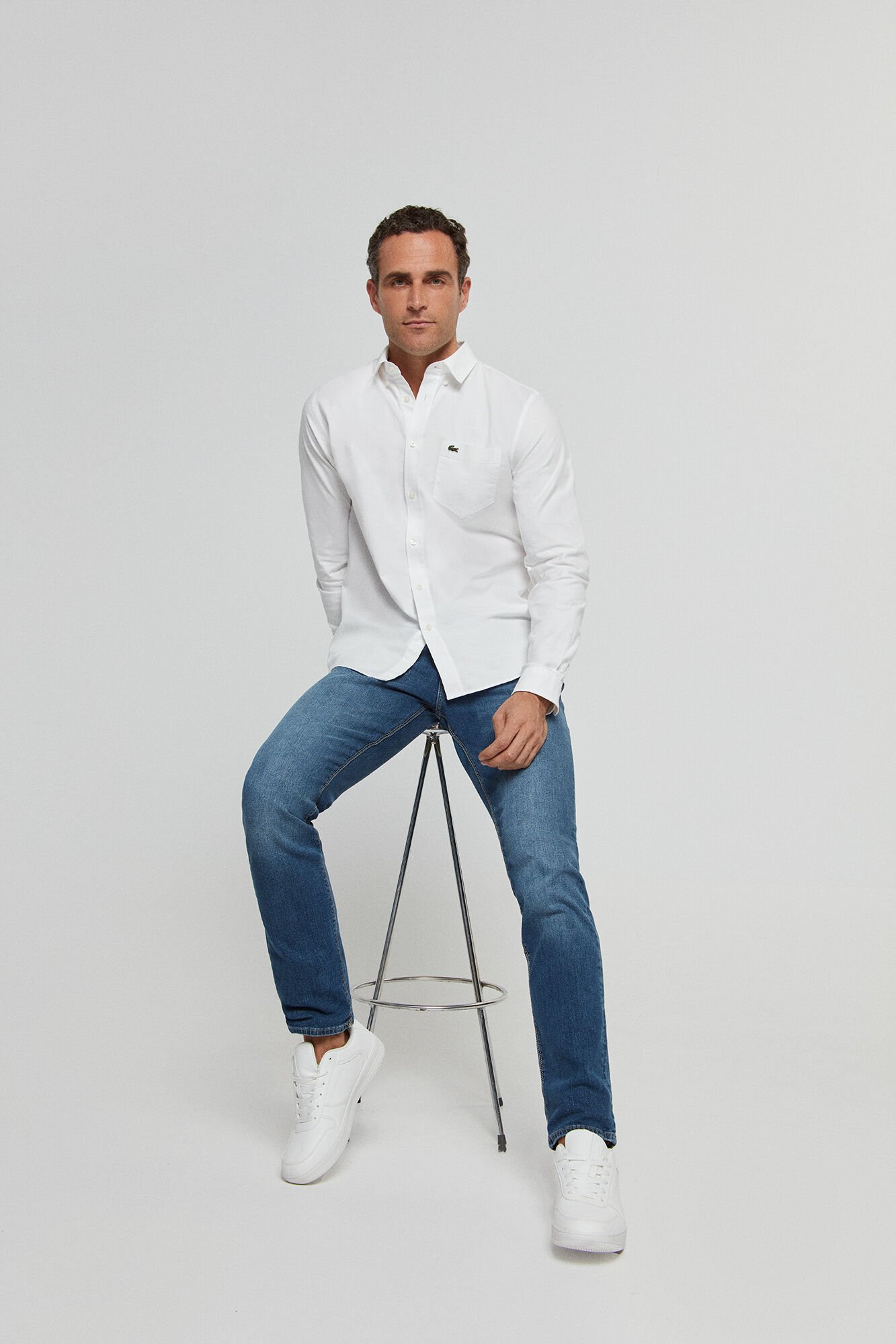Camisa blanca 2025 hombre cortefiel