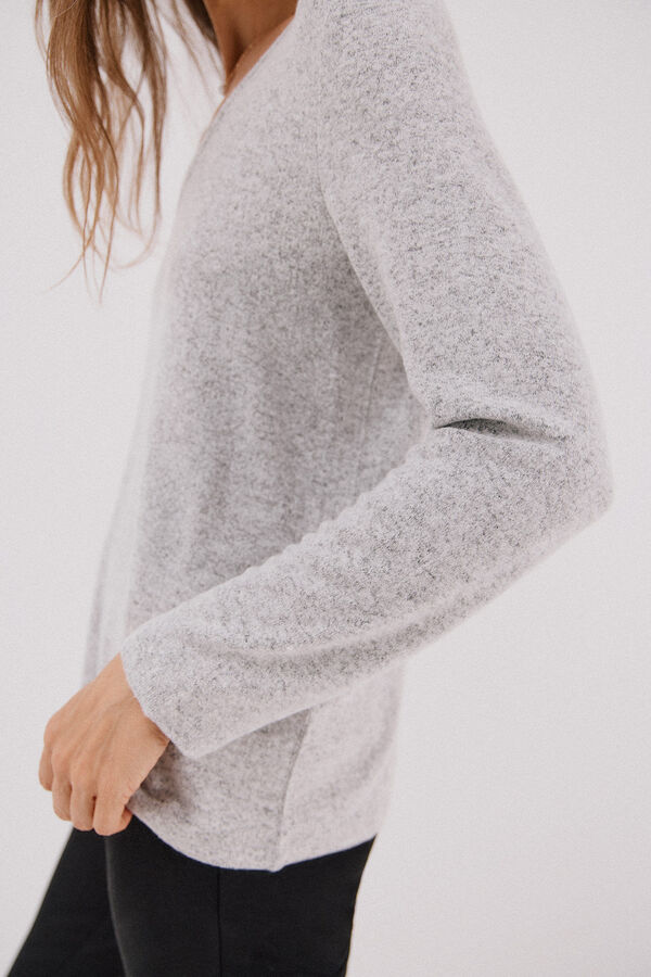 Cortefiel Camiseta básica cuello pico Gris