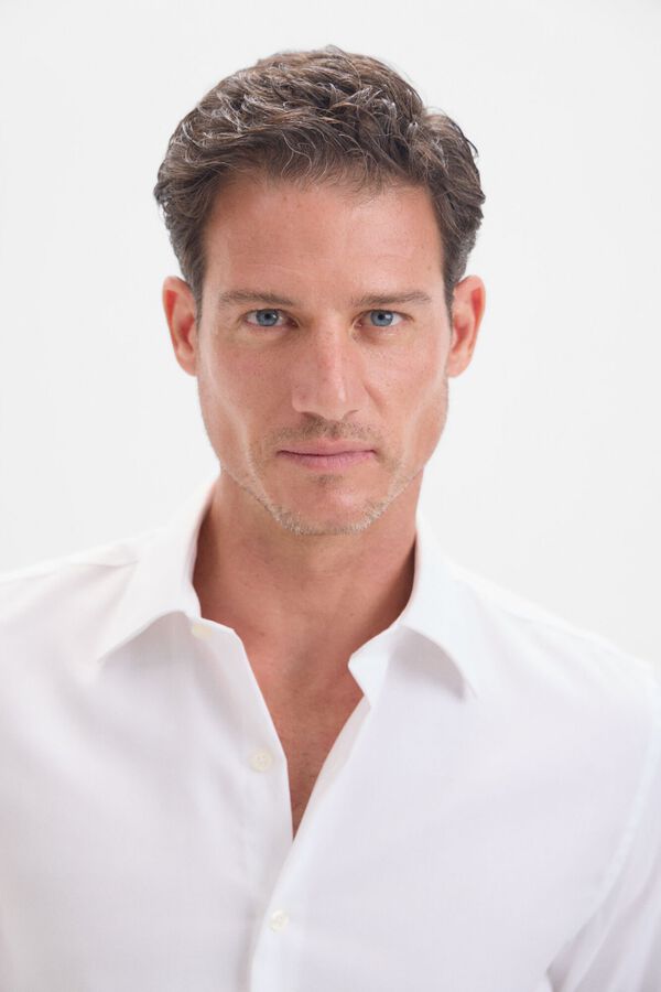 Cortefiel Smooth wrinkle free dress shirt White