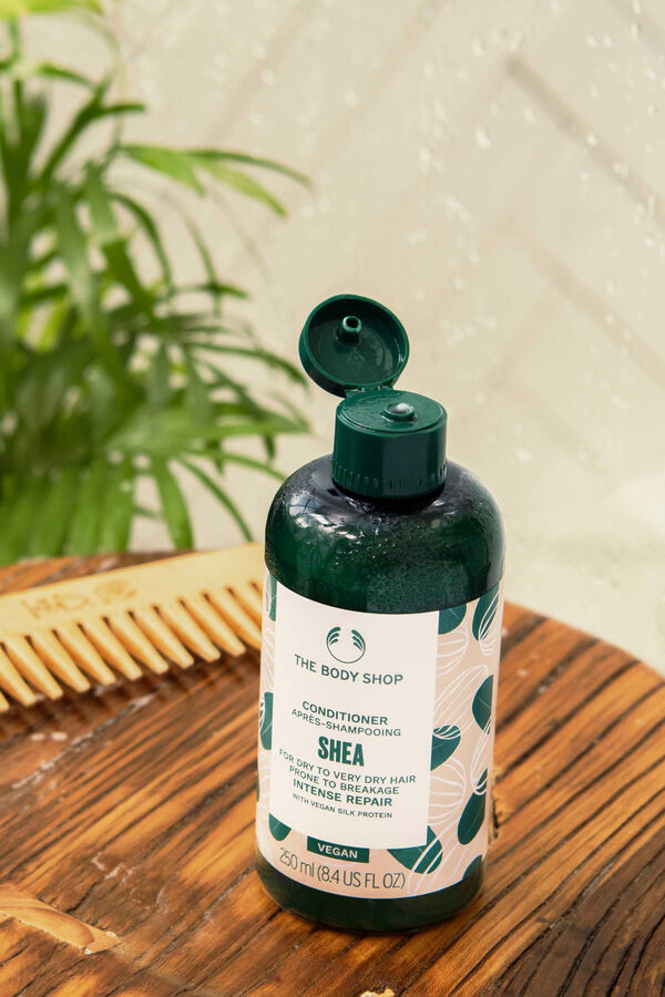 The Body Shop Acondicionador Reparador Intenso de Karité 250ml Multicolor