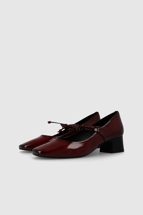 Cortefiel Court shoes Maroon