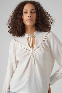 Cortefiel Long-sleeved shirt with V-neck White
