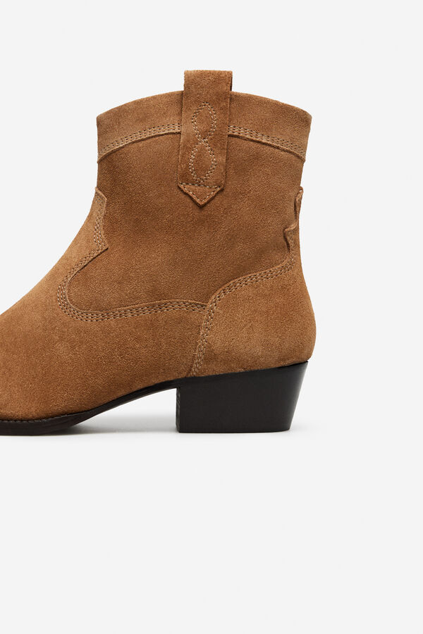 Cortefiel Split leather ankle boot Nude