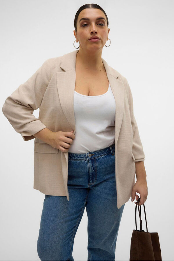 Vero Moda Curve Blazer com manga franzida para tamanhos grandes Tostado