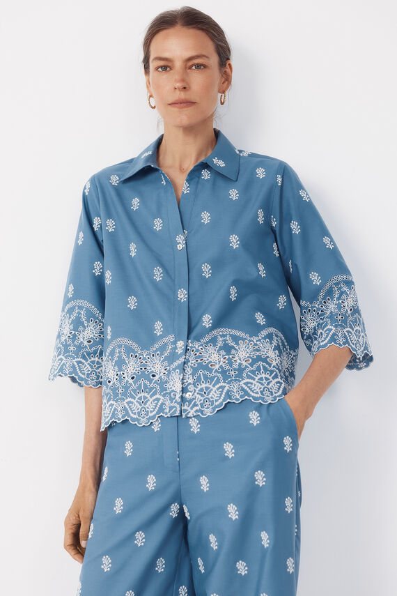 Camisa detalles bordados