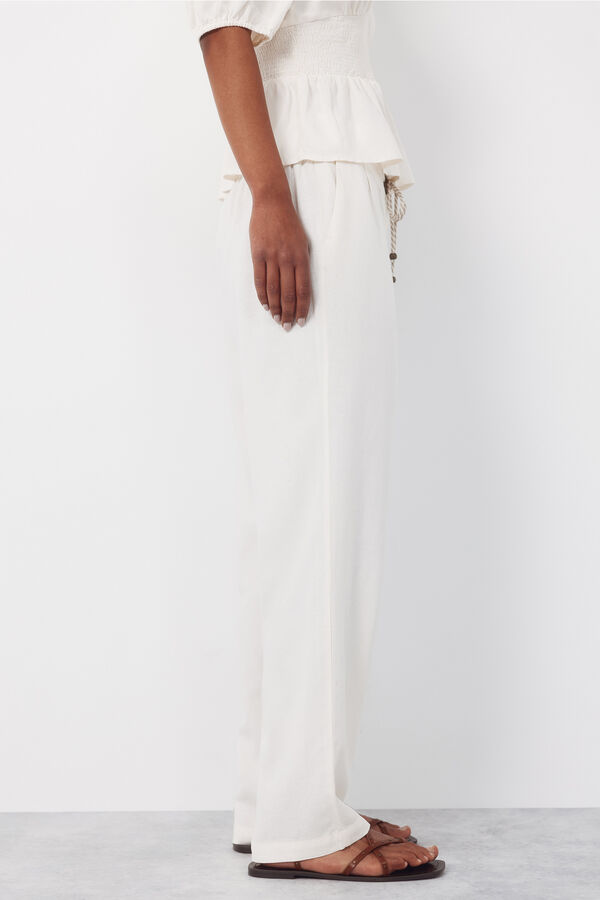 Cortefiel Trousers with belt Ivory