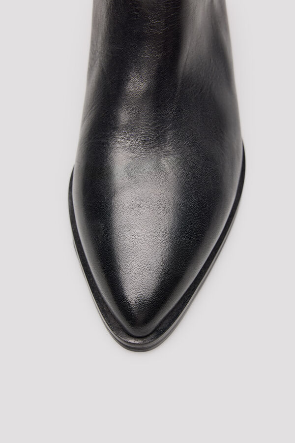 Cortefiel Leather high boot Black