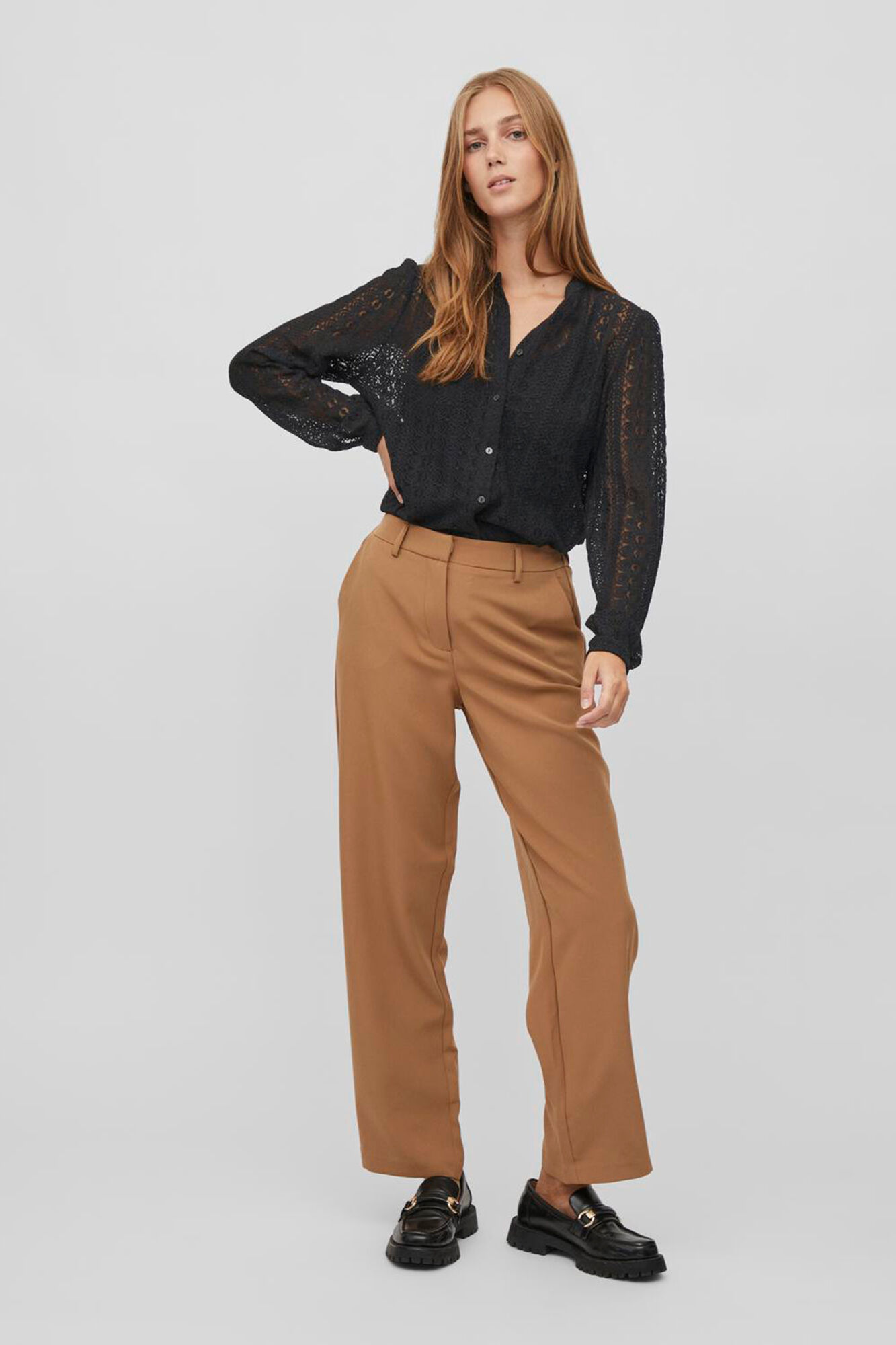 Vila Blusa de encaje con manga larga