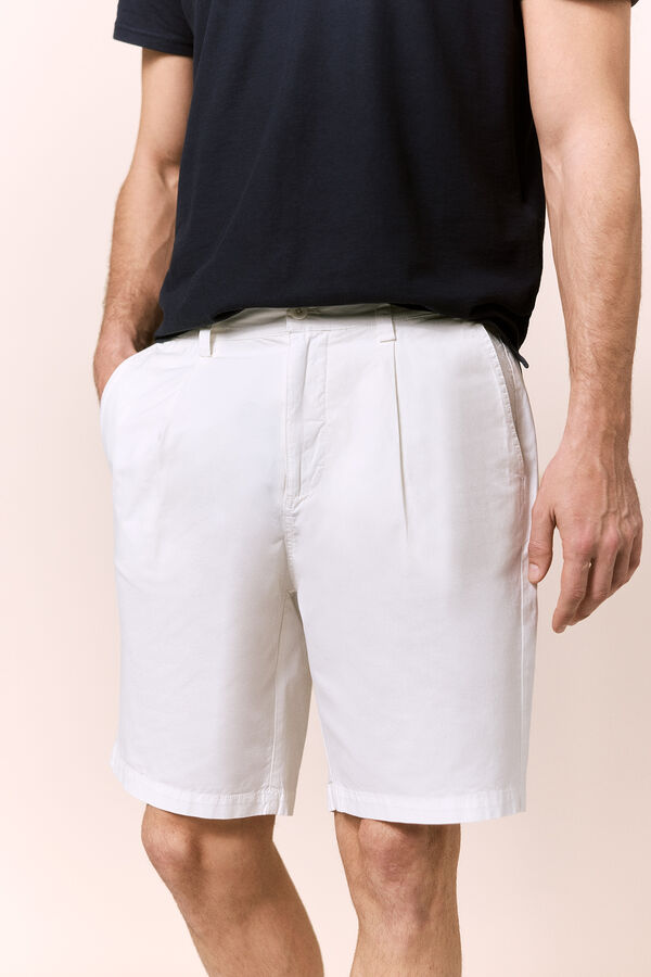 OOTO Bermuda com pregas em popelina Ecru