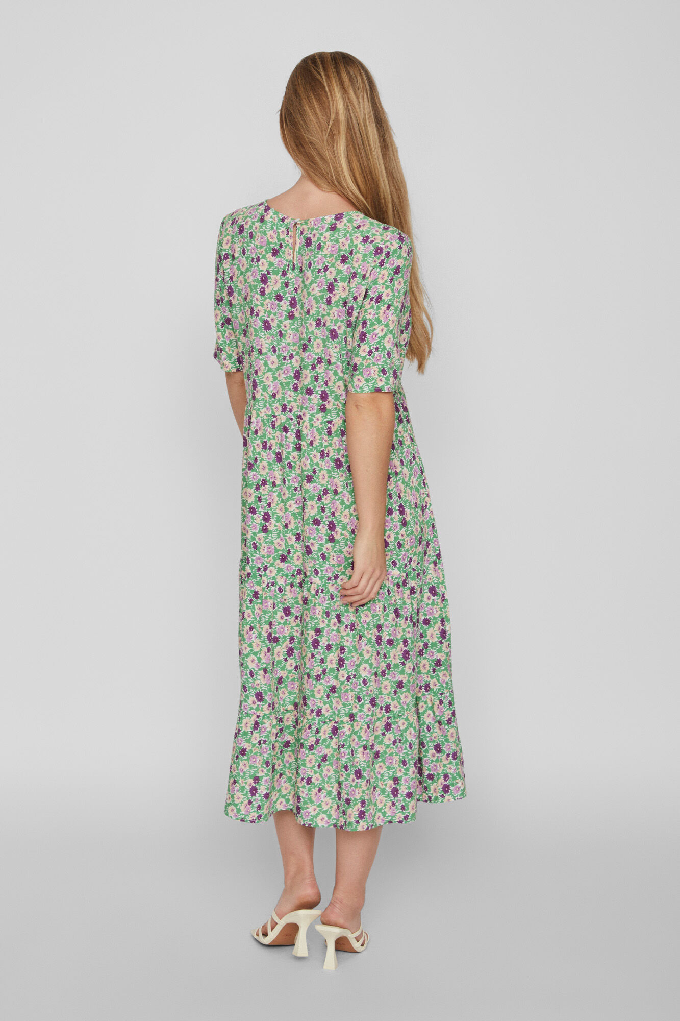 Vestido midi folgado 2025
