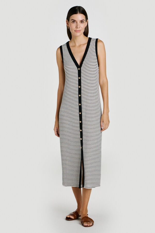 Vila Vestido midi em malha canelada abotoado Impress&atilde;o