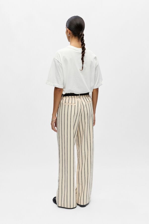 Object Cal&ccedil;as folgadas Tostado