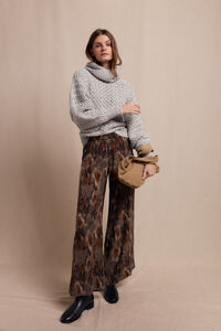 Slowlove Pantalón de estampado plisado.