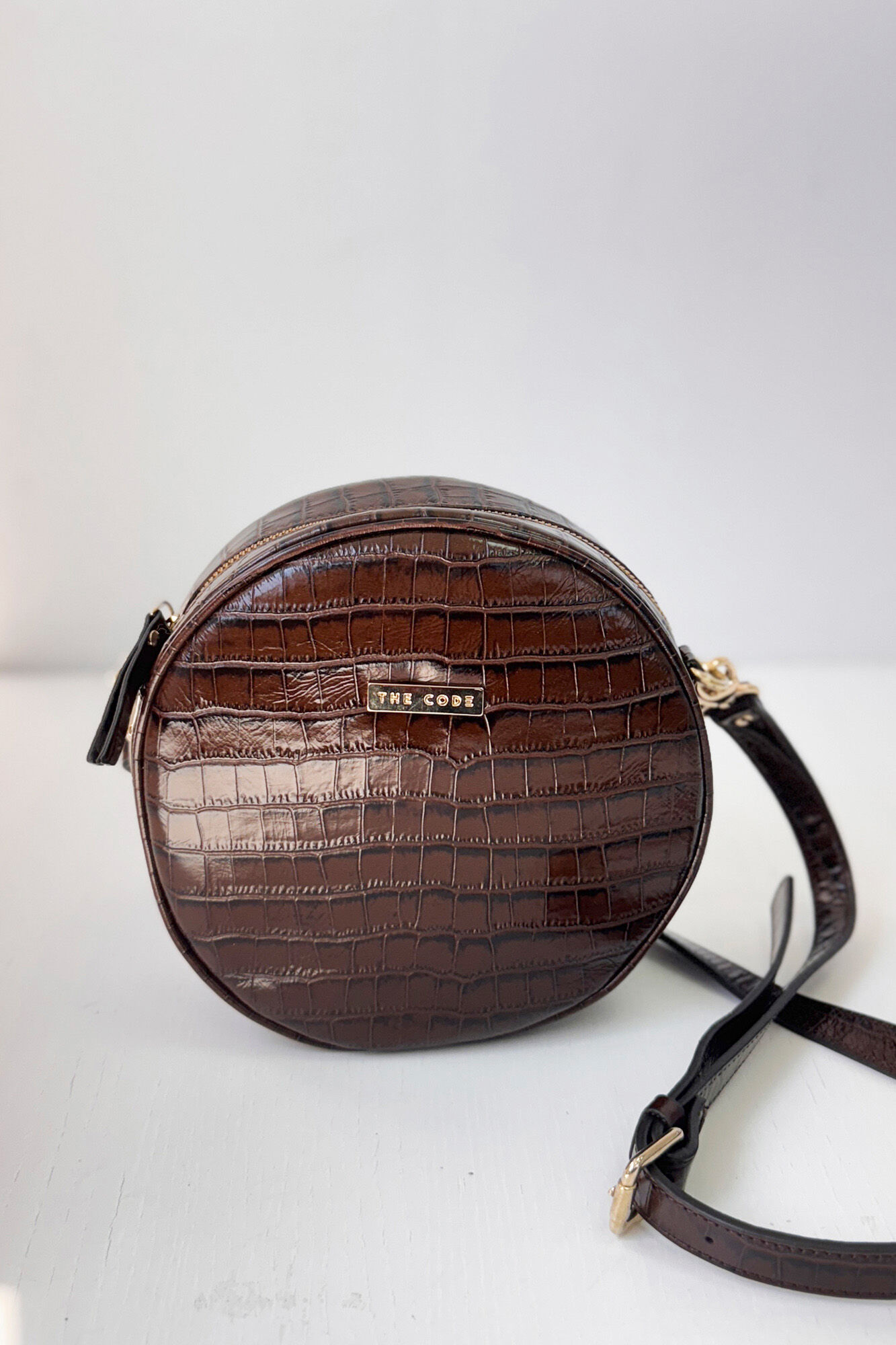 Olympia coco chocolate shoulder bag | Women's bags | Cortefiel