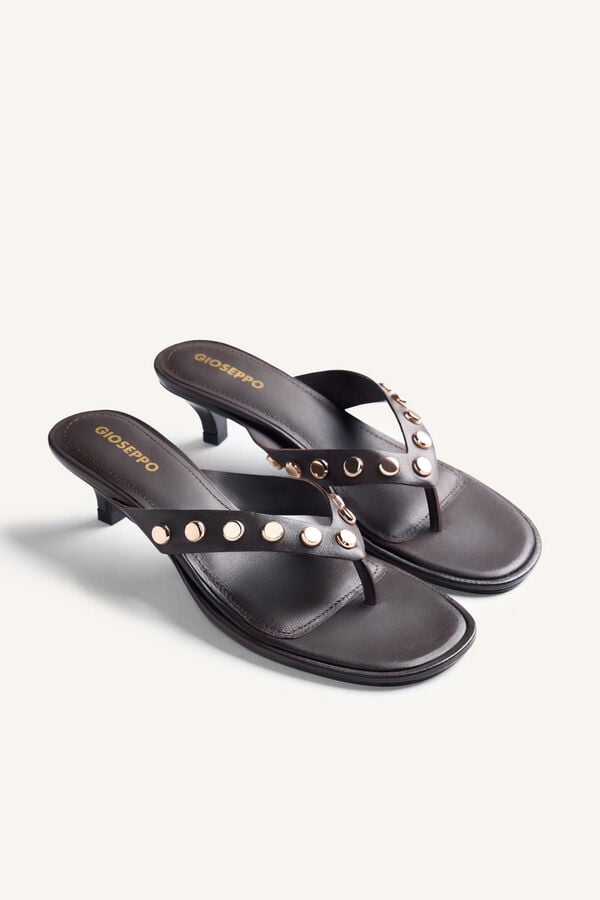 Gioseppo Sand&aacute;lias de salto de pele e tachas sokoto Castanho