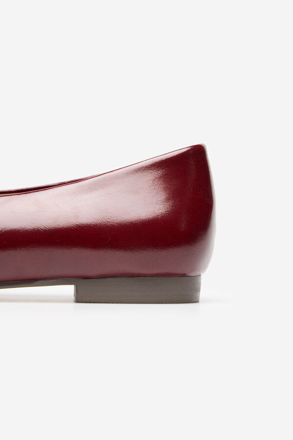 Cortefiel Ballerina shoe  Maroon