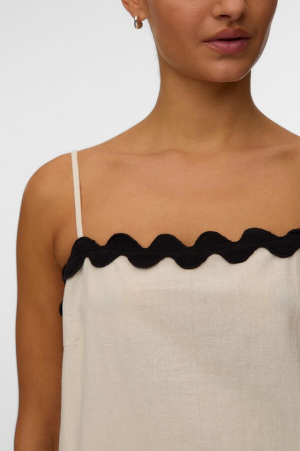 Vero Moda Top de al&ccedil;as decote quadrado Tostado